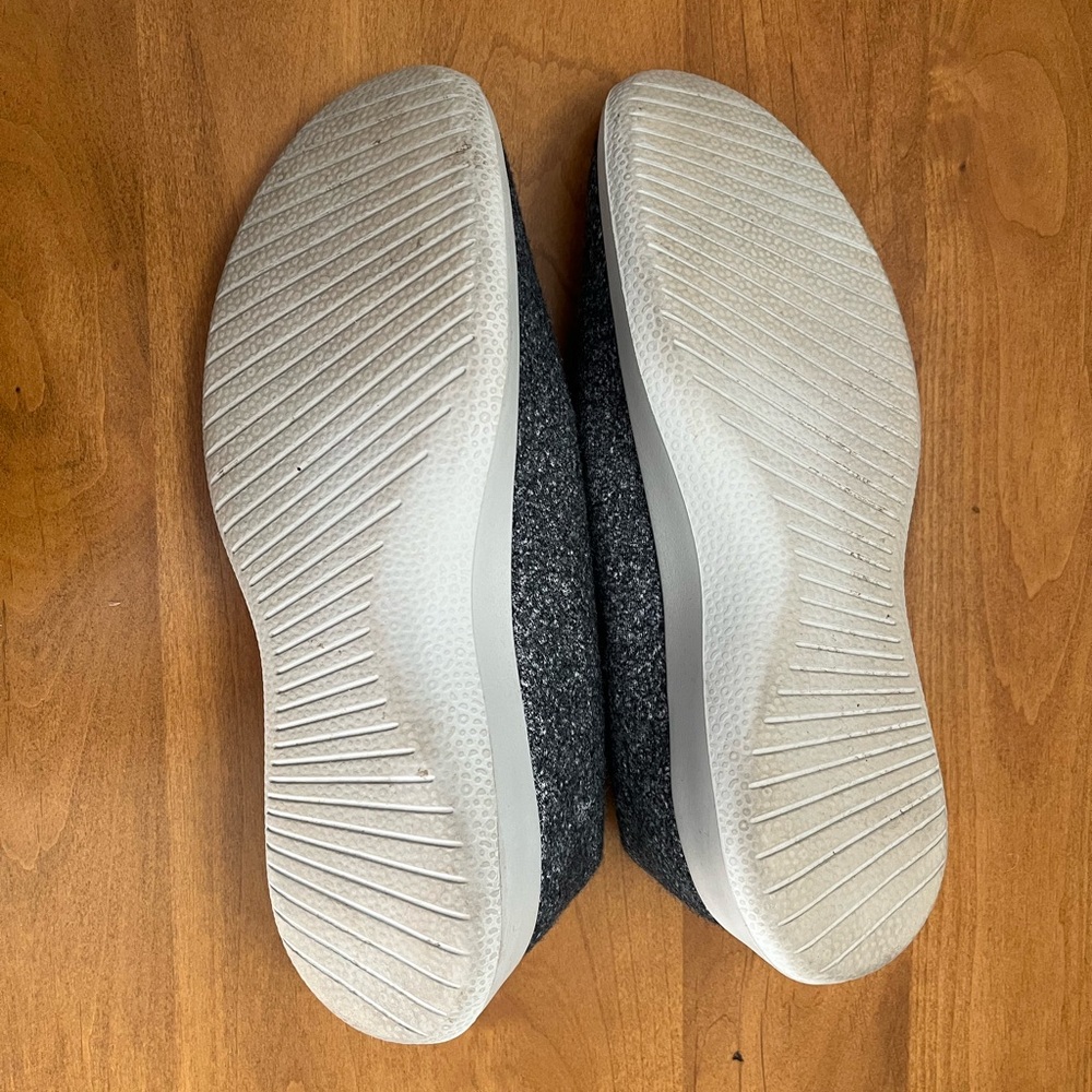 Allbirds Women’s Wool Runners, Natural Gray - Picture 5 of 5
